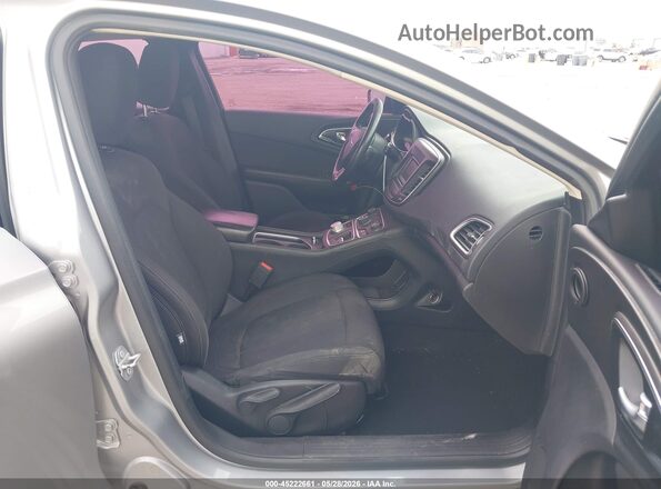1C3CCCFB3HN504088 2017 CHRYSLER 200 Silver Front interior view