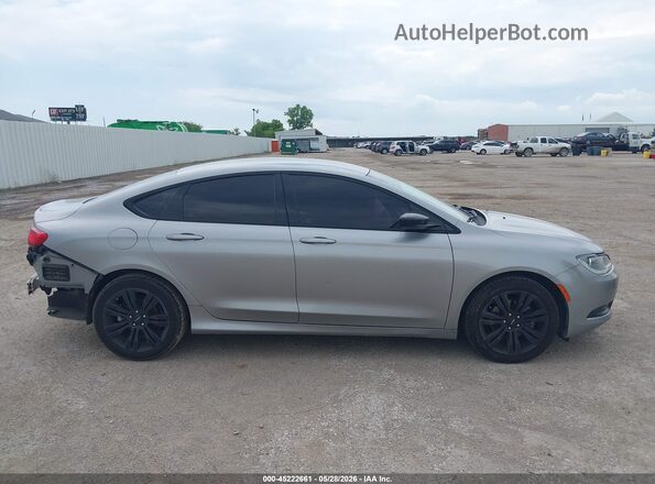 1C3CCCFB3HN504088 2017 CHRYSLER 200 Silver 360 interior view