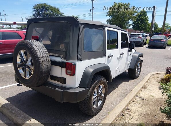 1C4BJWDG0GL335719 2016 JEEP WRANGLER UNLIMITED White Tył prawy