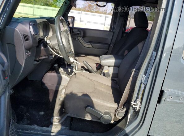 1C4BJWDG2HL561987 2017 JEEP WRANGLER Gray Вид салону спереду