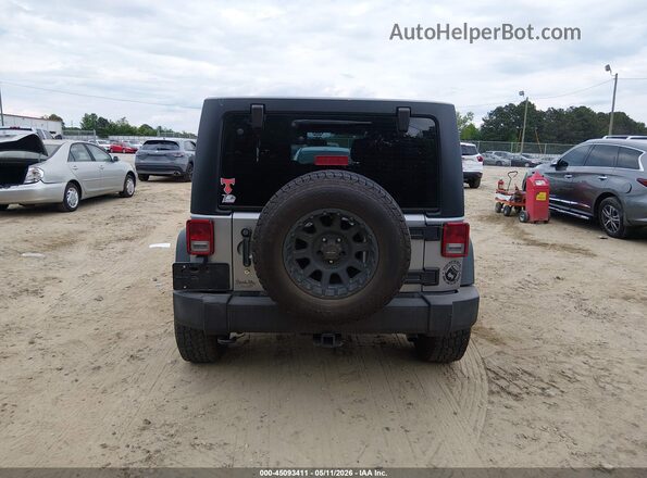 1C4BJWDG2HL598618 2017 JEEP WRANGLER UNLIMITED Silver 