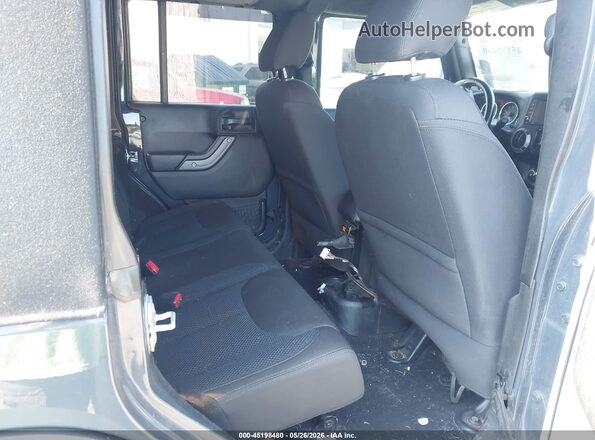 1C4BJWDG2HL665718 2017 JEEP WRANGLER UNLIMITED Gray Вид наклейки з VIN-кодом