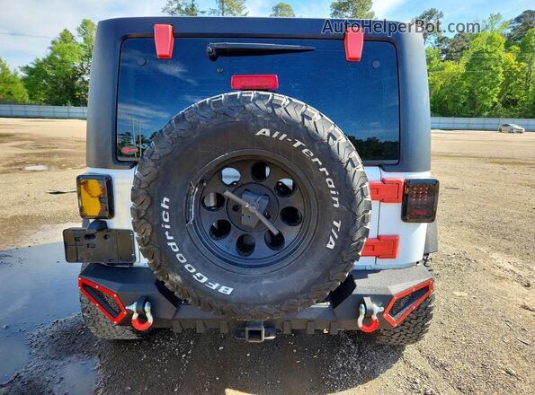 1C4BJWDG2JL862815 2018 JEEP WRANGLER White უკანა ხედი