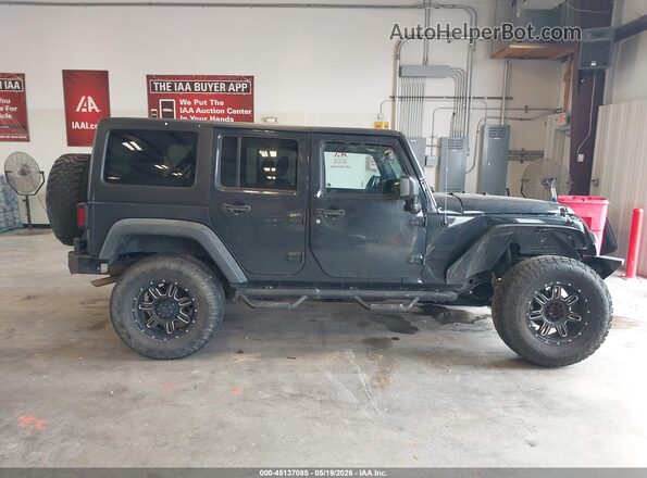 1C4BJWDG3GL220872 2016 JEEP WRANGLER UNLIMITED Gray Widok wnętrza z tyłu