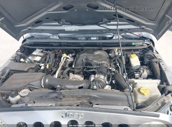 1C4BJWDG3JL878666 2018 JEEP WRANGLER Silver 