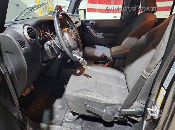 1C4BJWDG4JL882628 2018 JEEP WRANGLER Gray Widok wnętrza z przodu