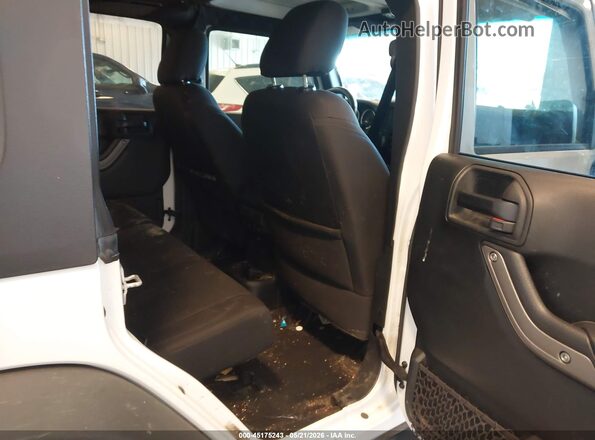 1C4BJWDG5JL889863 2018 JEEP WRANGLER White Вид наклейки з VIN-кодом