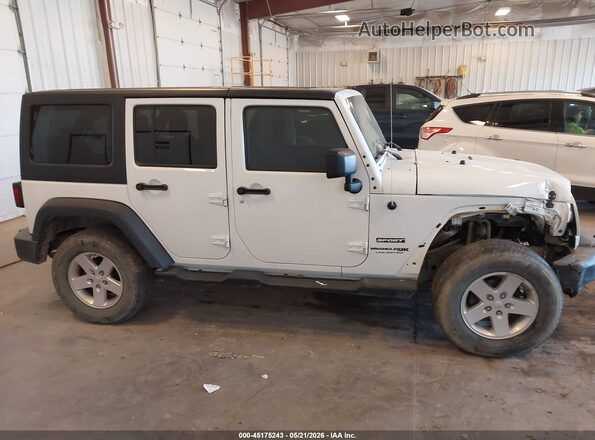 1C4BJWDG5JL889863 2018 JEEP WRANGLER White Вид задньої частини салону