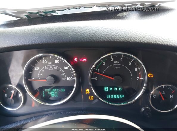 1C4BJWDG8HL570337 2017 JEEP WRANGLER UNLIMITED Серый Вид задних сидений