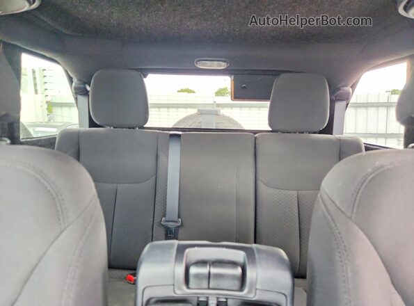1C4BJWDG8HL730717 2017 JEEP WRANGLER Gray Widok tylnych siedzeń