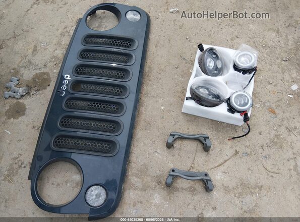 1C4BJWDG9HL713733 2017 JEEP WRANGLER UNLIMITED Gray Вид щитка приладів