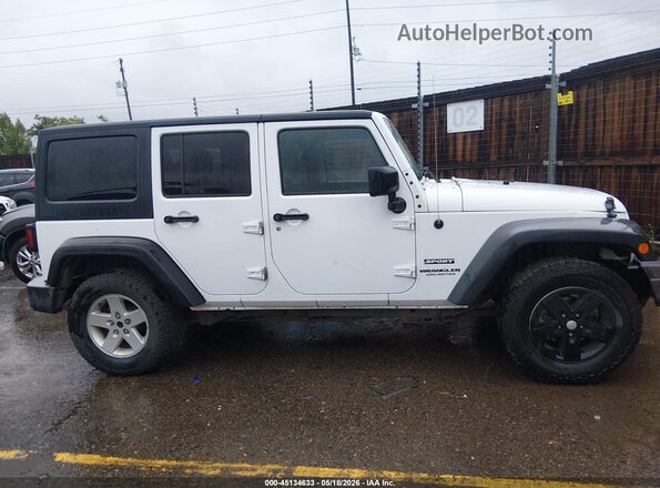 1C4BJWDGXGL141067 2016 JEEP WRANGLER UNLIMITED White Rear interior view