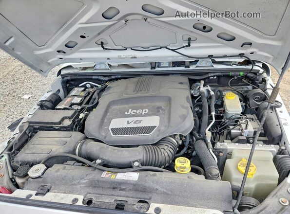 1C4BJWDGXGL161027 2016 JEEP WRANGLER Белый Вид подкапотного пространства