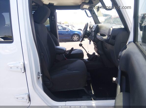 1C4BJWDGXGL188597 2016 JEEP WRANGLER UNLIMITED Белый 