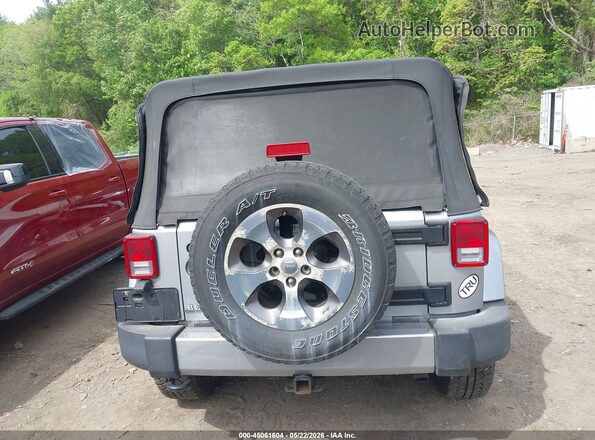1C4BJWEG8GL183025 2016 JEEP WRANGLER UNLIMITED Серебряный 