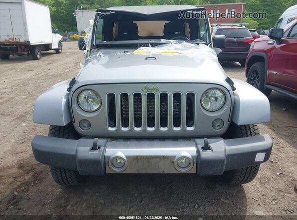1C4BJWEG8GL183025 2016 JEEP WRANGLER UNLIMITED Серебряный Вид задней части салона