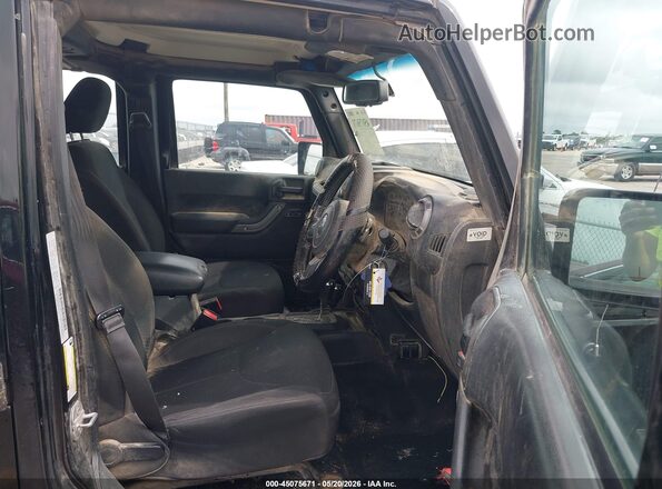 1C4BJWKG1GL203541 2016 JEEP WRANGLER UNLIMITED Black წინა სალონის ხედი