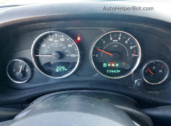1C4HJWDG0JL921032 2018 JEEP WRANGLER Blue Вид щитка приладів