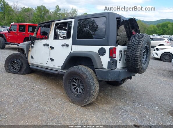1C4HJWDG8JL920355 2018 JEEP WRANGLER White Trasero izquierdo