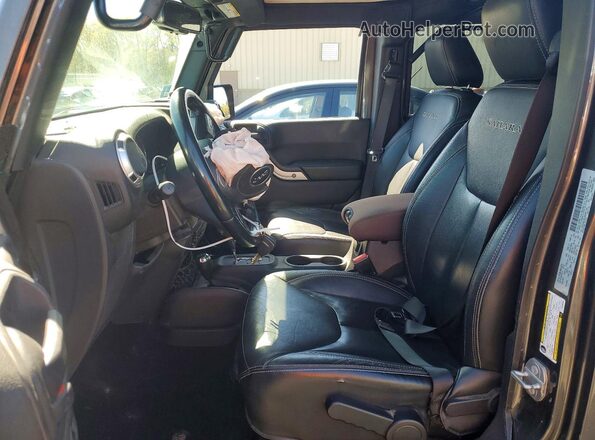 1C4HJWEG2GL335309 2016 JEEP WRANGLER Gray Вид салону спереду