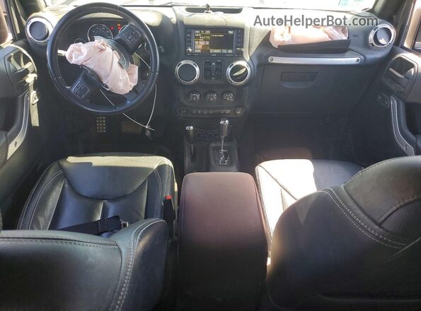 1C4HJWEG2GL335309 2016 JEEP WRANGLER Gray Вид панелі приладів
