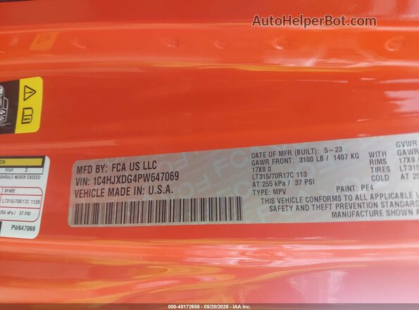1C4HJXDG4PW647069 2023 JEEP WRANGLER Orange Vista del compartimento del motor