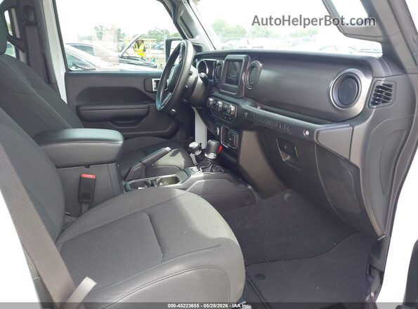 1C4HJXDN6PW531337 2023 JEEP WRANGLER Белый Вид салона спереди