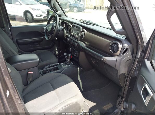1C4HJXDNXJW264338 2018 JEEP WRANGLER UNLIMITED Серый Вид салона спереди