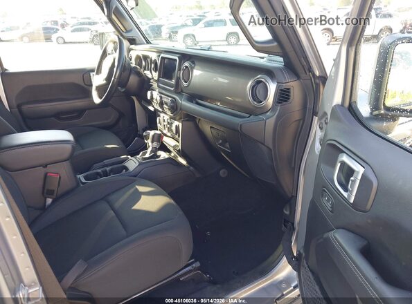 1C4HJXEN8MW609370 2021 JEEP WRANGLER UNLIMITED Silver Front interior view