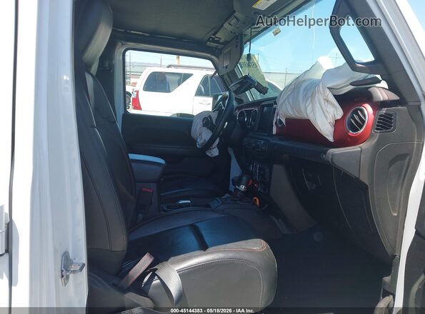 1C4HJXFN1JW147809 2018 JEEP WRANGLER UNLIMITED White Widok wnętrza z przodu