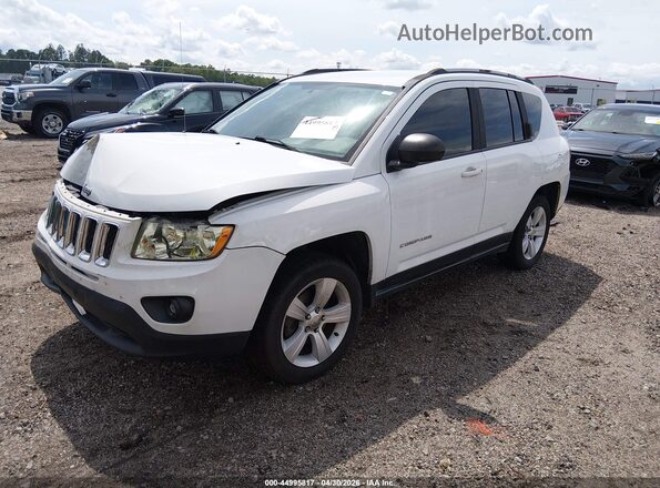 1C4NJCBA1GD670492 2016 JEEP COMPASS White Front left