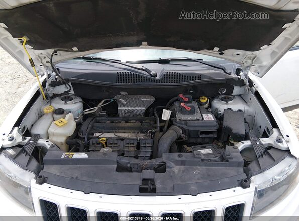 1C4NJCBA4HD123976 2017 JEEP COMPASS White Вид ззаду