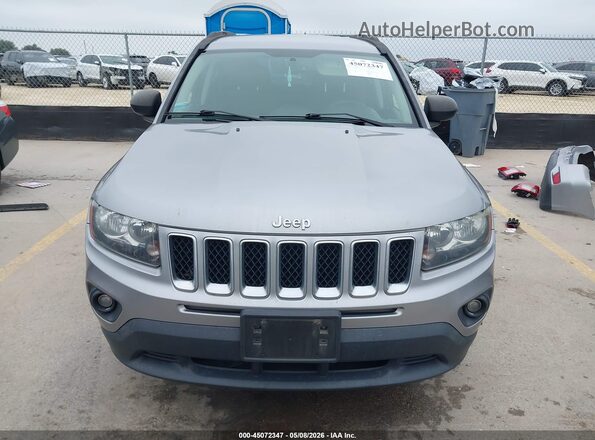 1C4NJCBAXGD742841 2016 JEEP COMPASS Silver Вид задньої частини салону