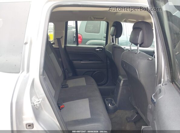 1C4NJCBAXGD742841 2016 JEEP COMPASS Silver Вид наклейки з VIN-кодом