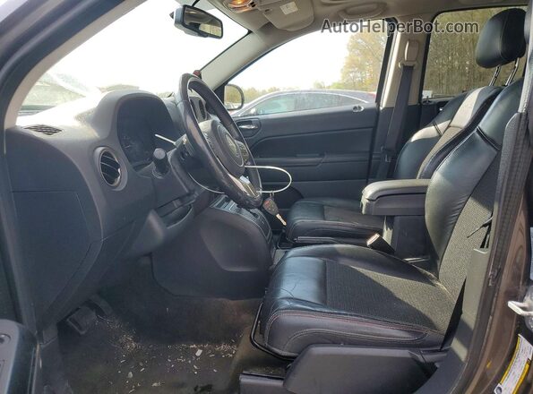 1C4NJCBB6GD683683 2016 JEEP COMPASS Gray Vista interior delantera