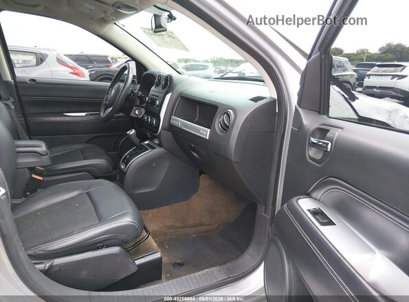 1C4NJCEA0HD151348 2017 JEEP COMPASS Silver წინა სალონის ხედი