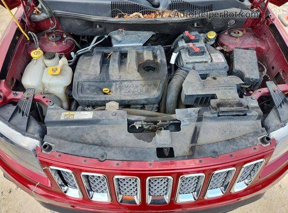 1C4NJCEB3HD189634 2017 JEEP COMPASS Red ძრავის განყოფილების ხედი