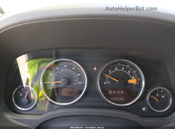 1C4NJCEB5HD189683 2017 JEEP COMPASS Silver Widok tylnych siedzeń