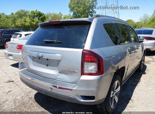 1C4NJCEB5HD189683 2017 JEEP COMPASS Silver Widok z przodu