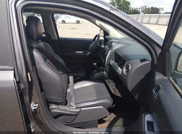 1C4NJCEB6GD620661 2016 JEEP COMPASS Gray წინა სალონის ხედი