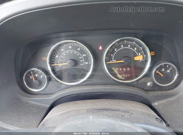 1C4NJCEB9HD182316 2017 JEEP COMPASS Red Հետևի նստատեղերի տեսք