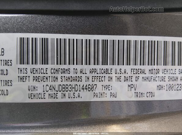 1C4NJDBB3HD144607 2017 JEEP COMPASS Серый 