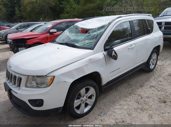1C4NJDBB4HD142798 2017 JEEP COMPASS White Առջևի ձախ երեք քառորդ տեսարան
