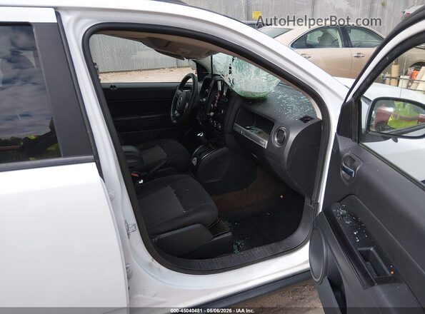 1C4NJDBB4HD142798 2017 JEEP COMPASS White Սալոնի դիմացի տեսք