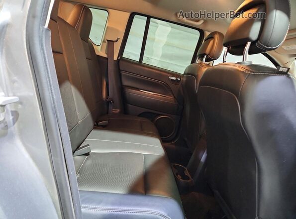 1C4NJDEB1HD113366 2017 JEEP COMPASS Gray 
