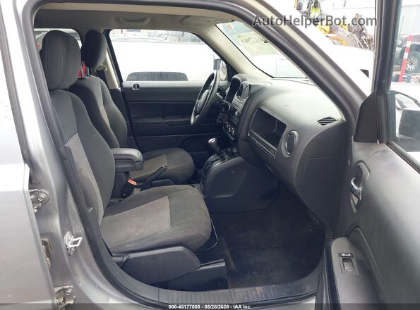 1C4NJPBA1GD524407 2016 JEEP PATRIOT Silver Vista interior delantera
