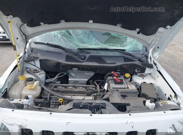 1C4NJPBA1HD211858 2017 JEEP PATRIOT White Widok z tyłu
