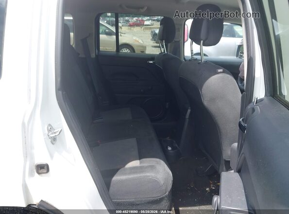 1C4NJPBB3GD601612 2016 JEEP PATRIOT White Вид наклейки з VIN-кодом