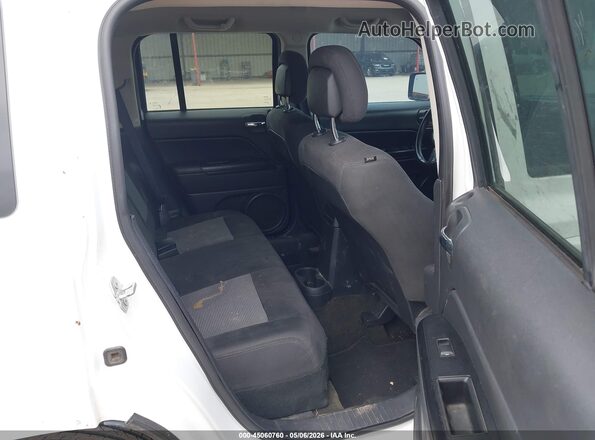 1C4NJPFA1GD794277 2016 JEEP PATRIOT White 