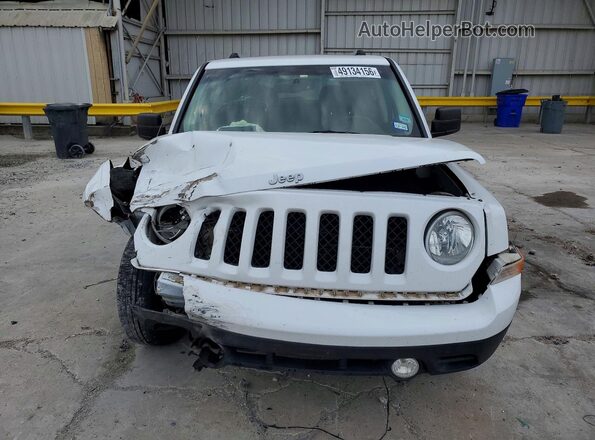 1C4NJPFA5HD136785 2017 JEEP PATRIOT White Widok z przodu